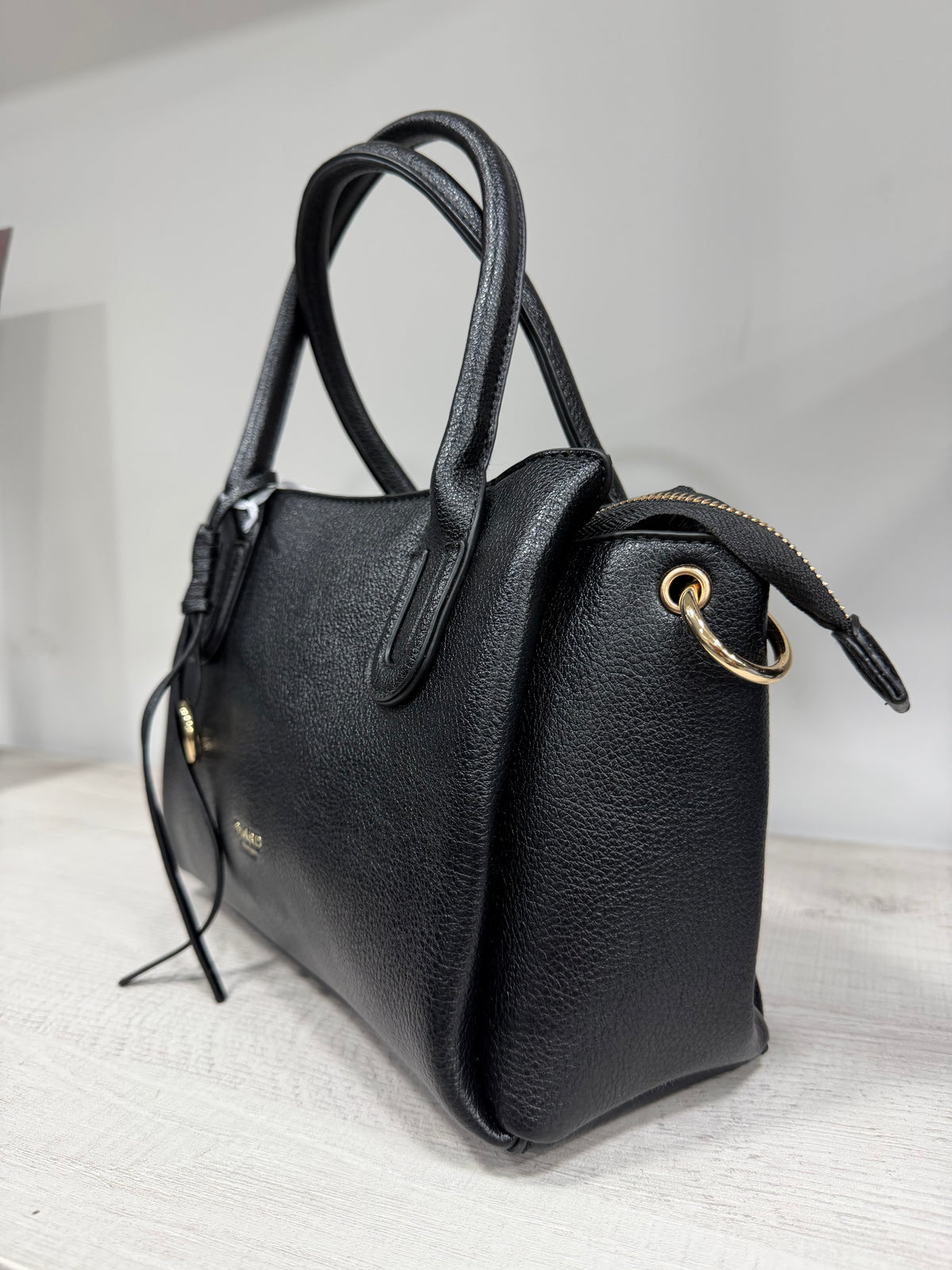 Borsa Ely