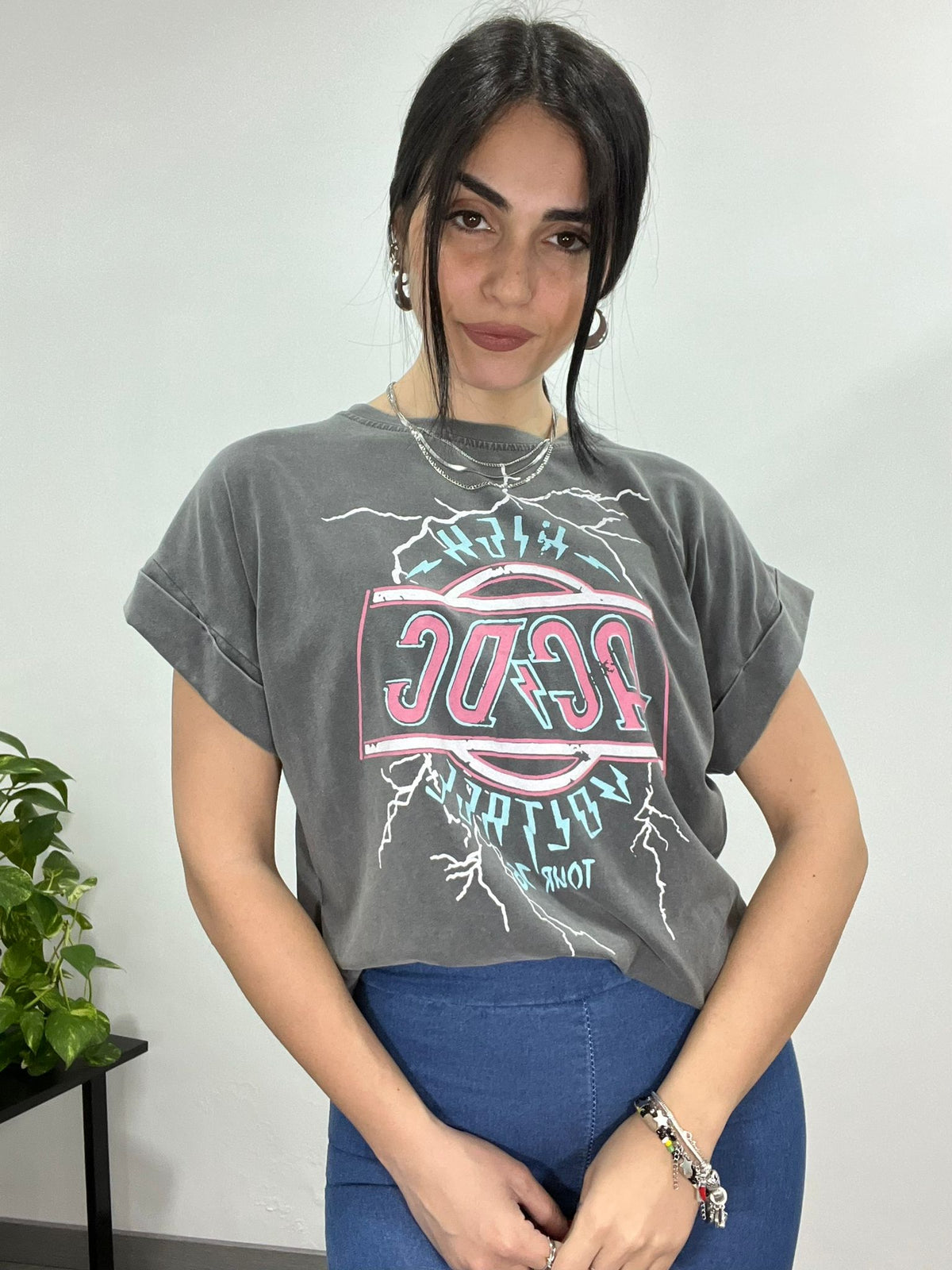 T-Shirt Voltage