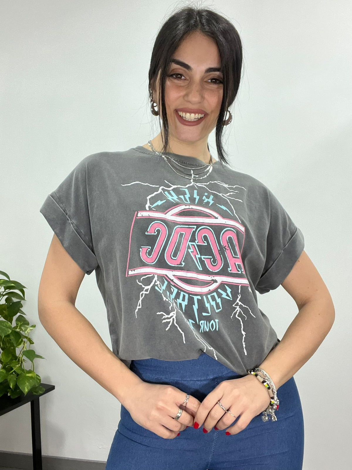 T-Shirt Voltage