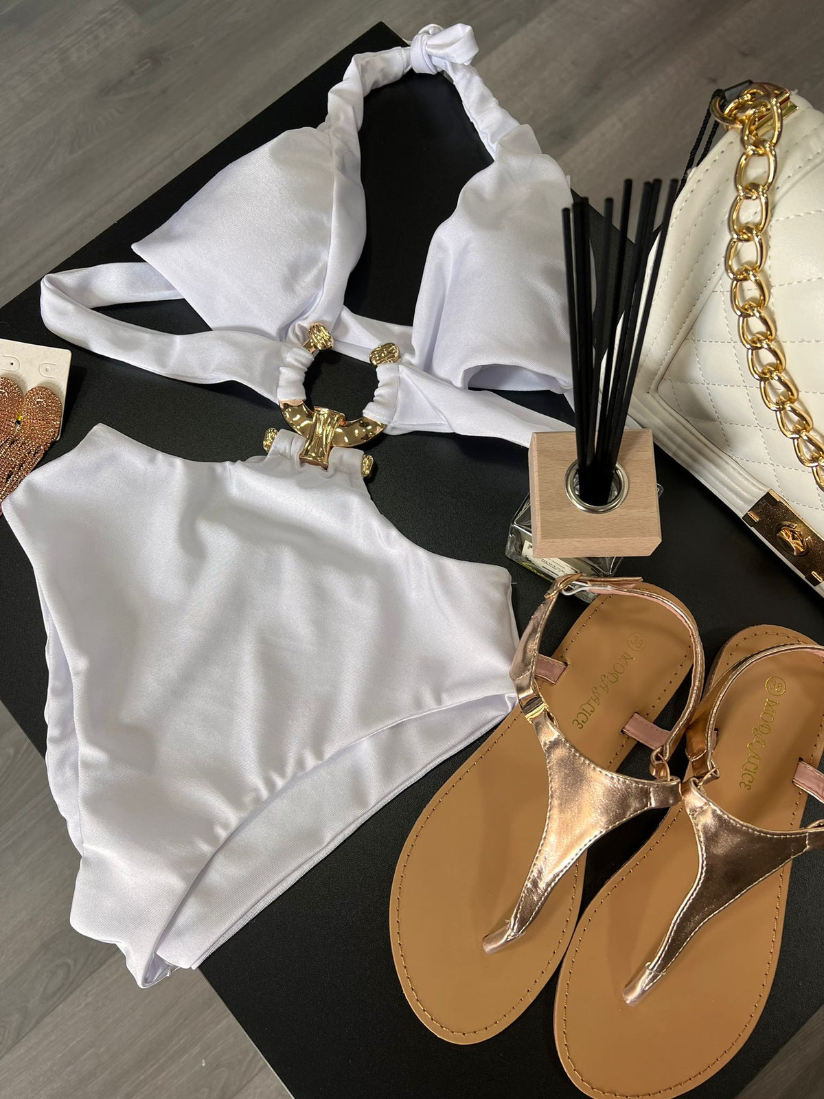 Costume Trikini White