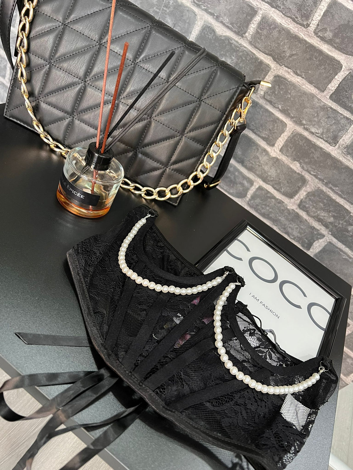 Corsetto Pearls
