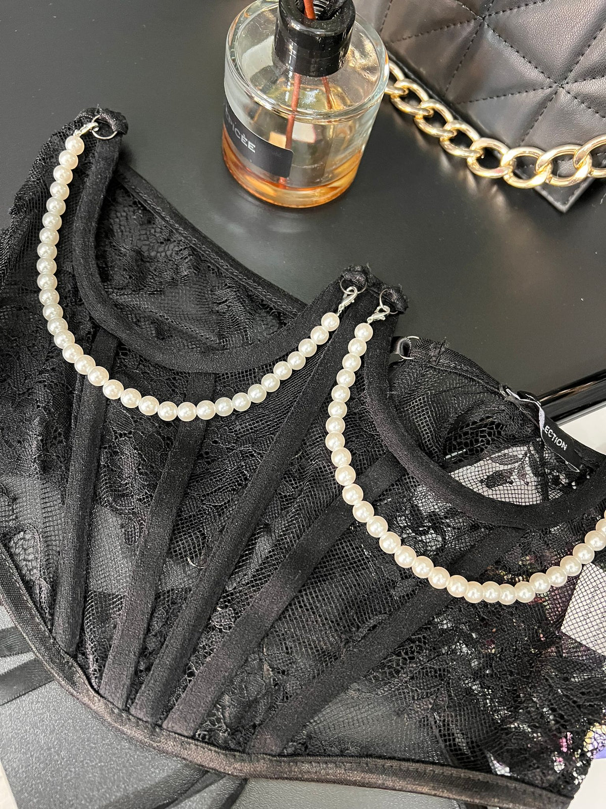 Corsetto Pearls