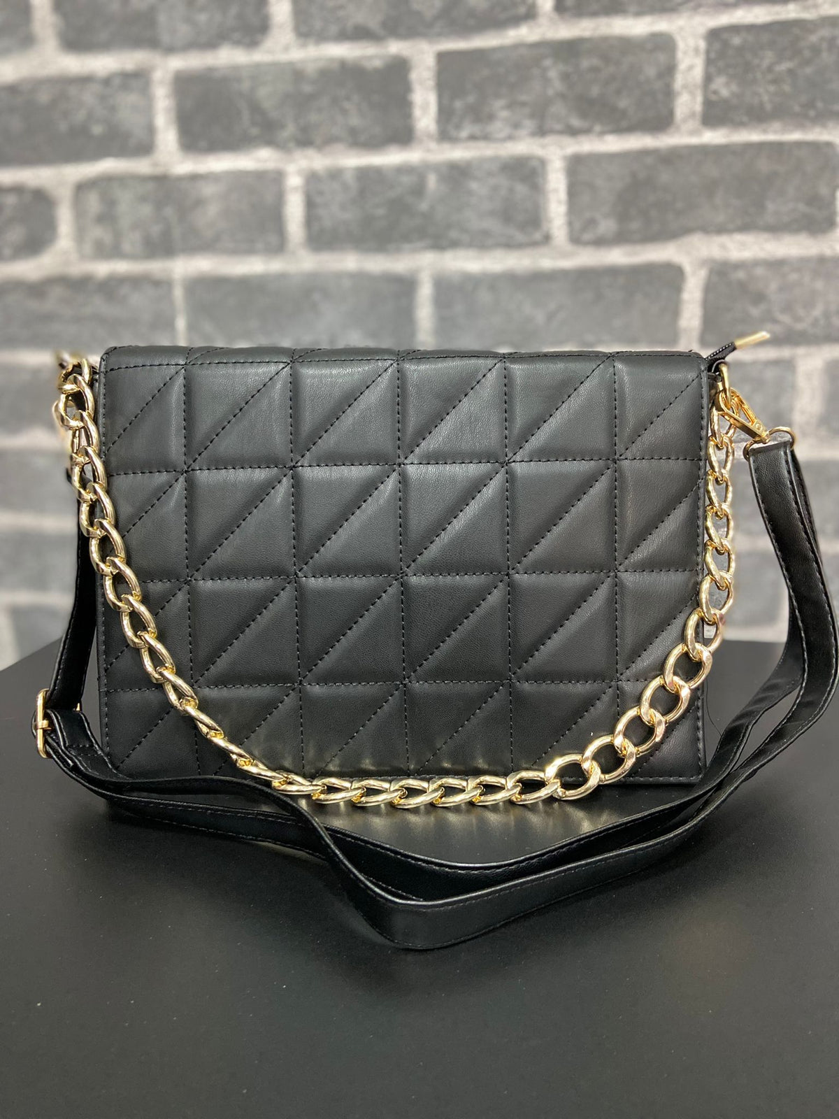 Borsa A1381